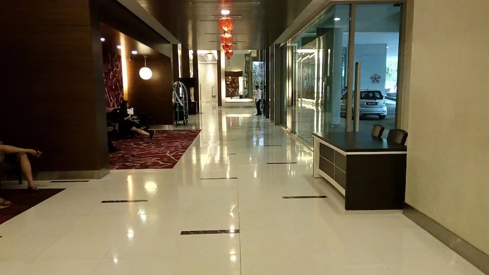Tawassil Suites @ Swiss Garden - photo 8