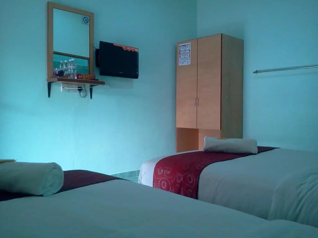 Rose Inn Motel - photo 3