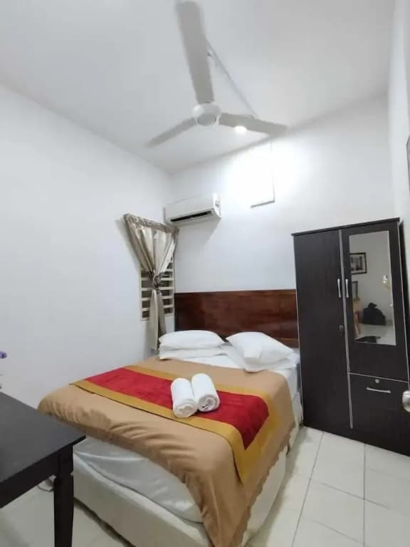 Homestay Ainis Guest House - photo 3