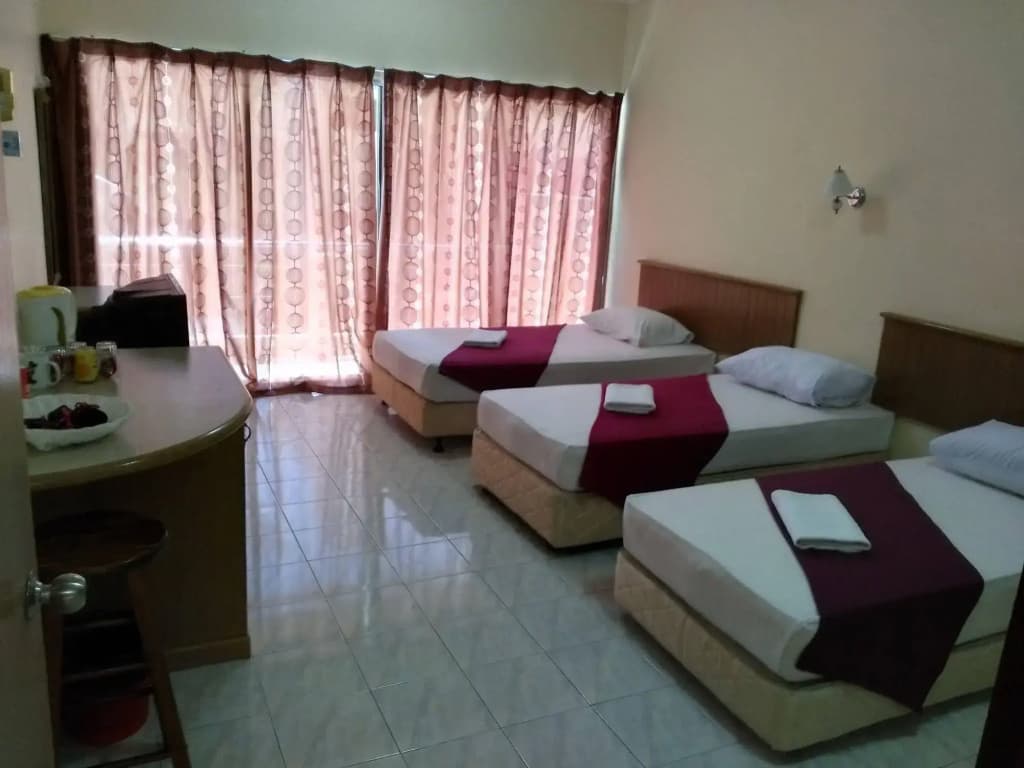 Teluk Batik Holiday Apartment - photo 6