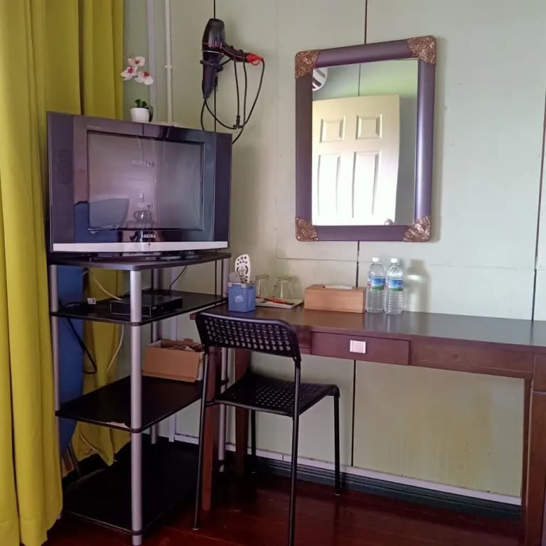 OYO 90366 Home Valley Guesthouse Tambunan - photo 17