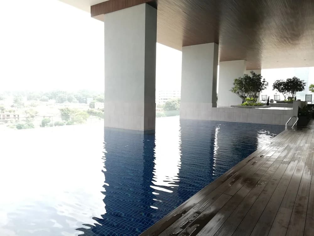 The Establishment Suite by De Space - photo 33
