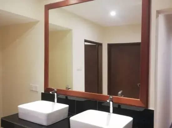 Anggun Lodge Private Room with Sharing Bathroom - photo 6