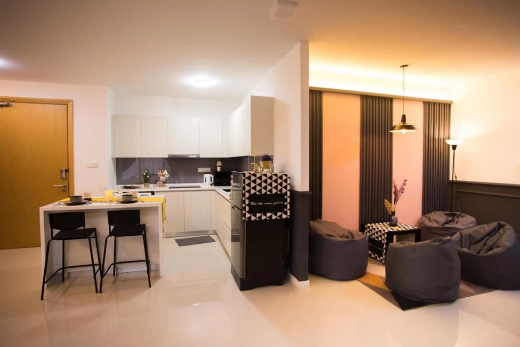 Cozy contemporary homestay @ Suasana suites - photo 21