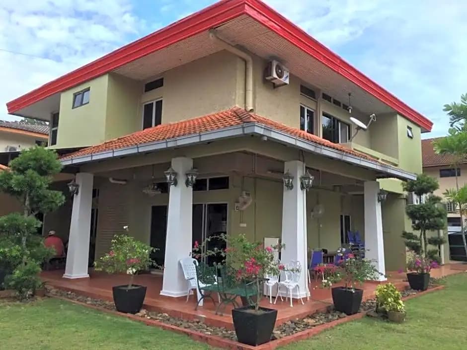 CasaPelindung Guesthouse - photo 4