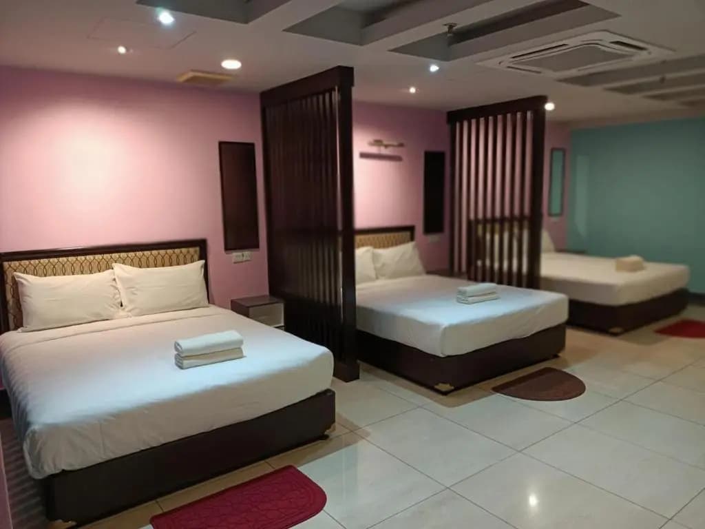 Hotel Sri Sutra PJ 222 - photo 9