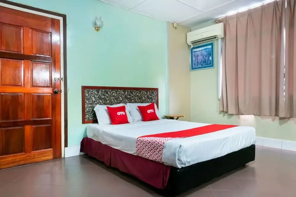 OYO 89997 Kurnia Hotel - photo 7