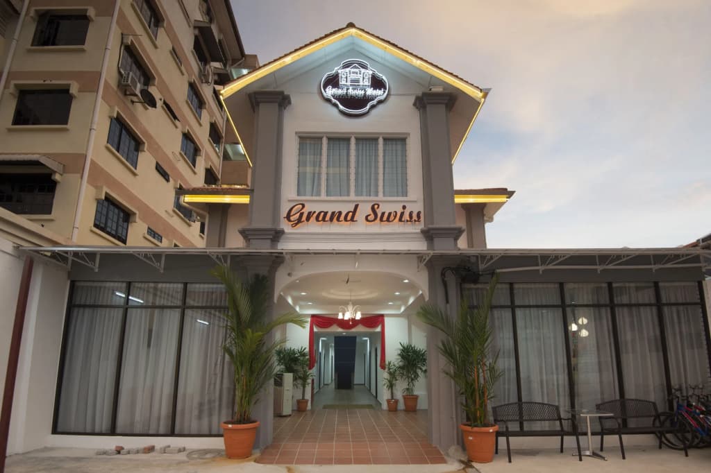 Grand Swiss Hotel - photo 1