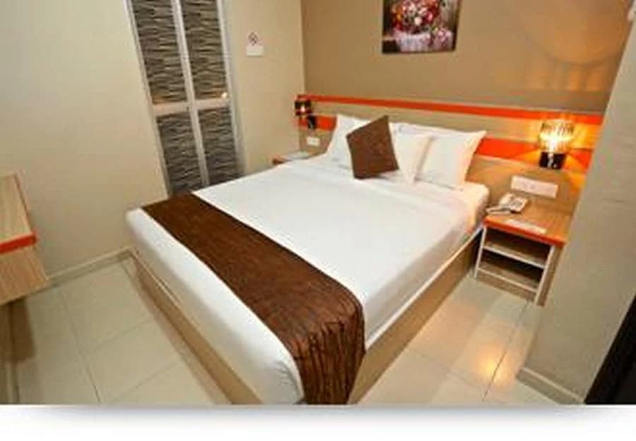 Orange Inn Hotel - photo 5