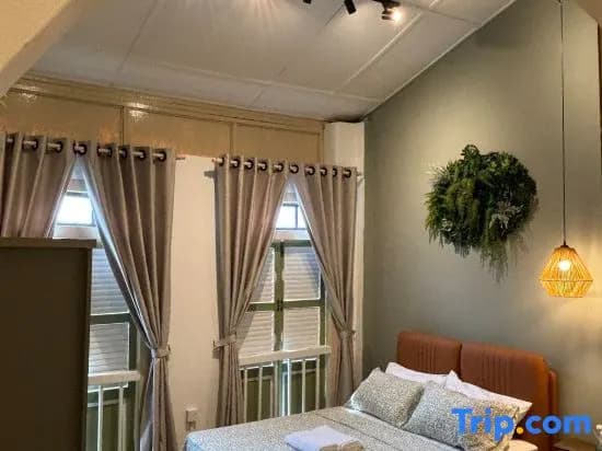 New! 4-9 pax Georgetown Heritage Pre-war House 3BR - photo 2