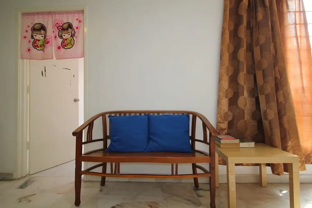 Teratai Homestay Suria Apartment - photo 8