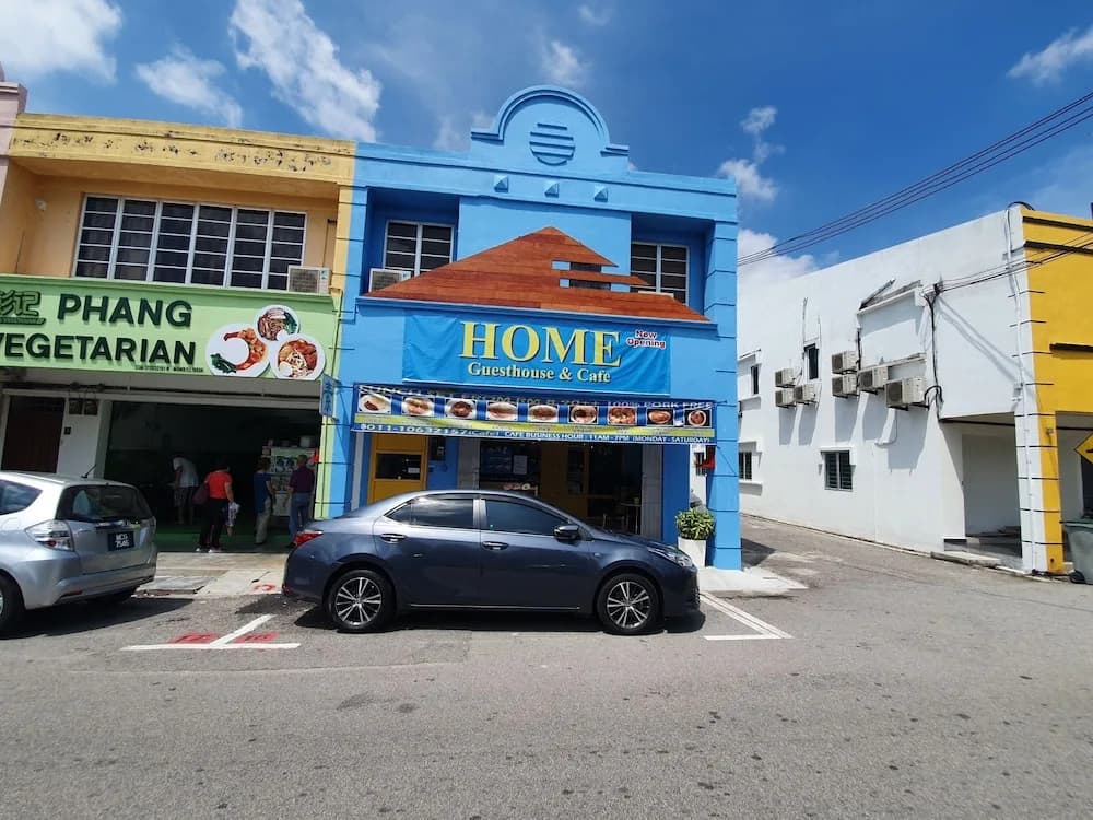 OYO 89728 Home Guesthouse & Cafe - main photo