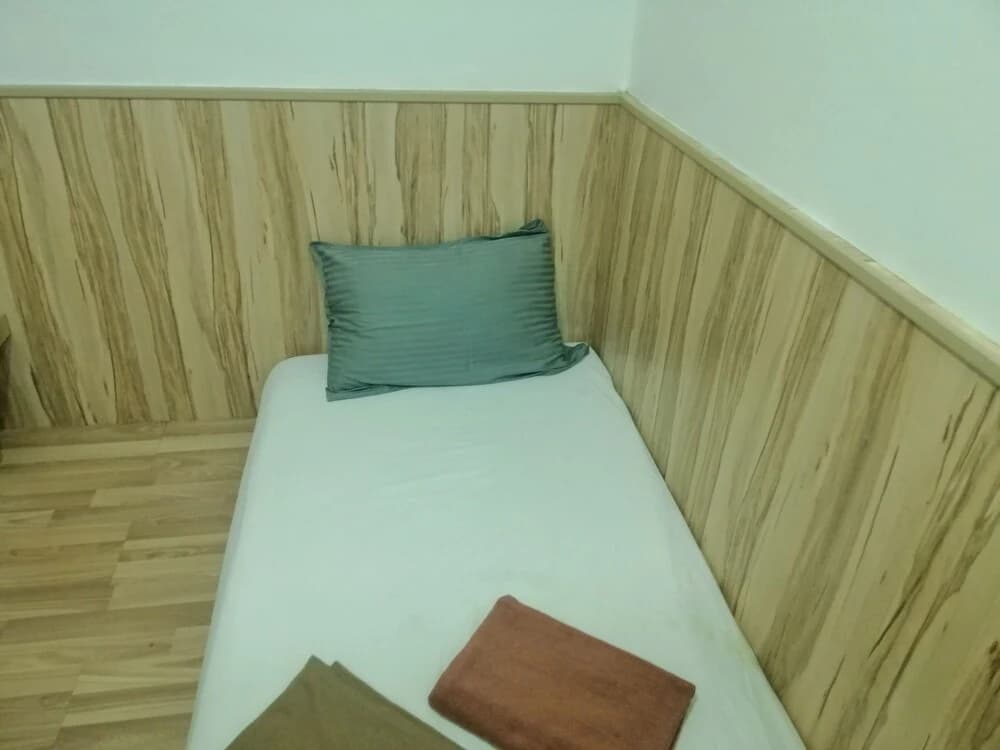 OYO 90028 Ragula Hotel - photo 6