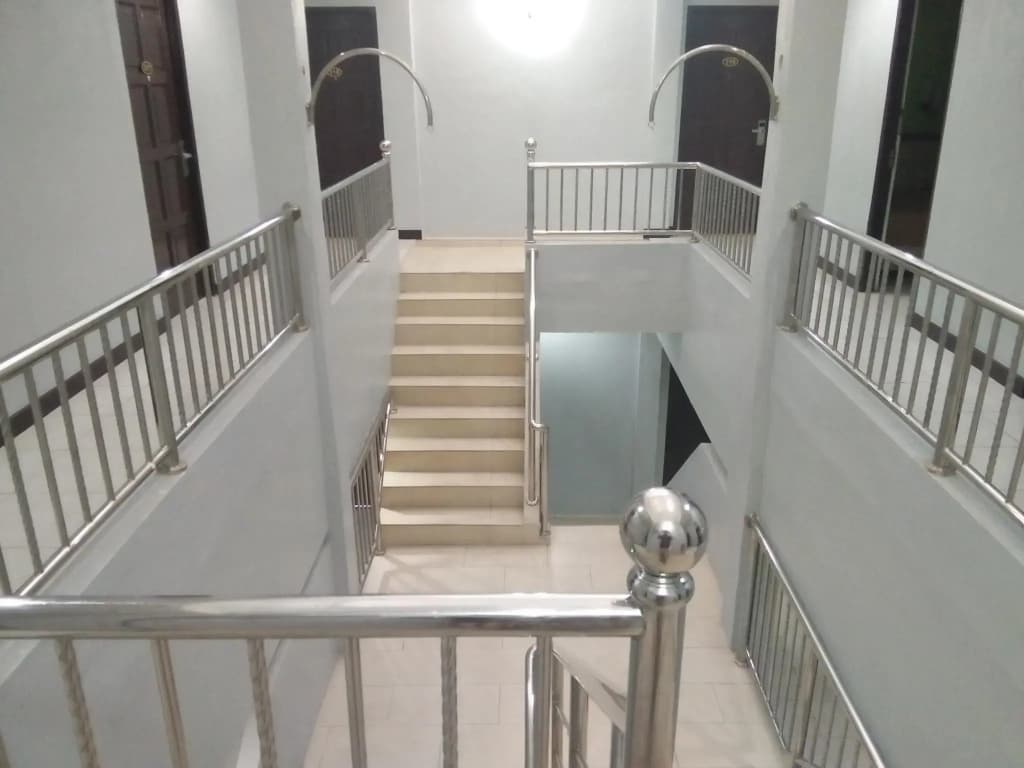 Mega Inn - photo 8