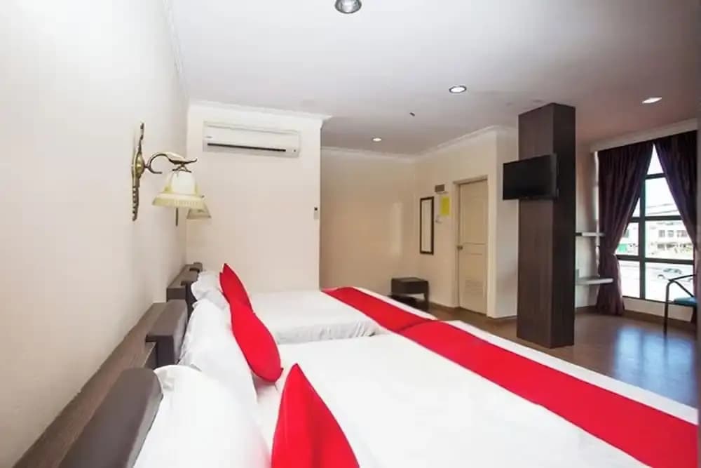 T P Hotel - photo 13