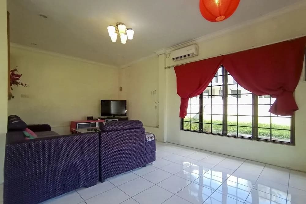 OYO HOME 90241 Villa Home Sibu - photo 7