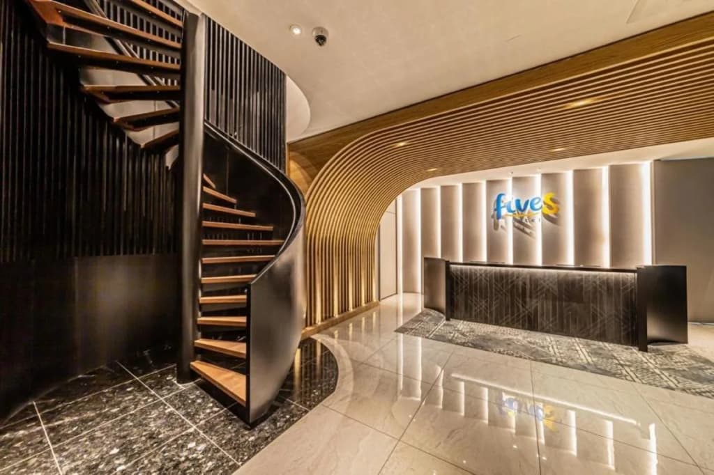 Fives Hotel Johor Bahru City Centre - photo 10