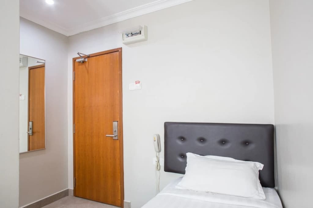 Moment Hotel - photo 2
