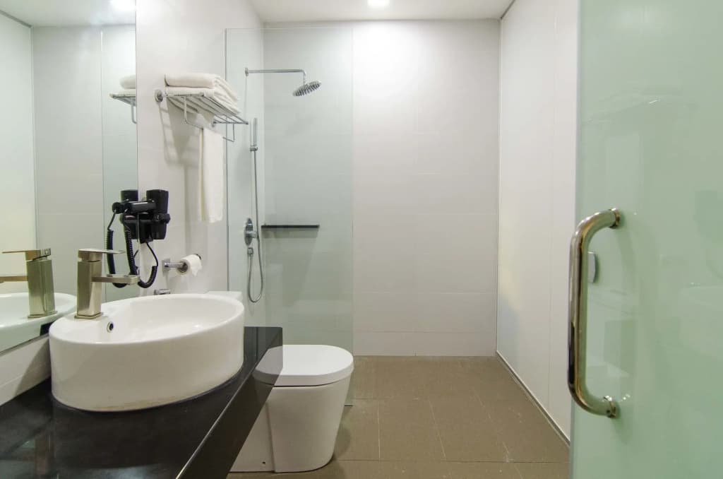 Mornington Hotel Bukit Permata - photo 9