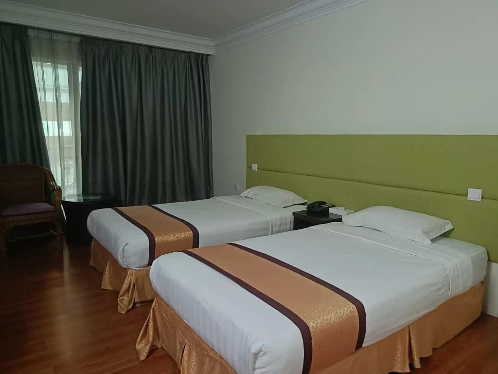 TD Plaza Hotel - photo 31