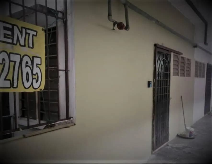 Budget Homestay Impiana Adril - photo 3