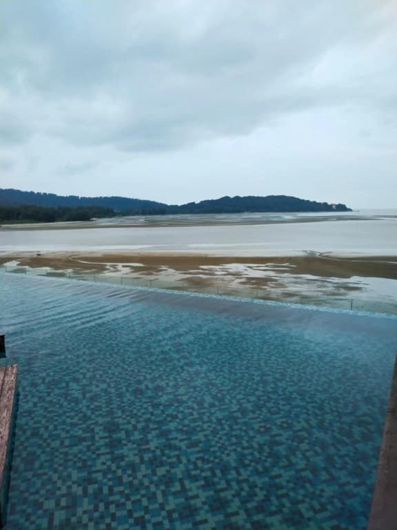 ZilleVille Studio Suite Seaview With Balcony at Imperium Residence - photo 28