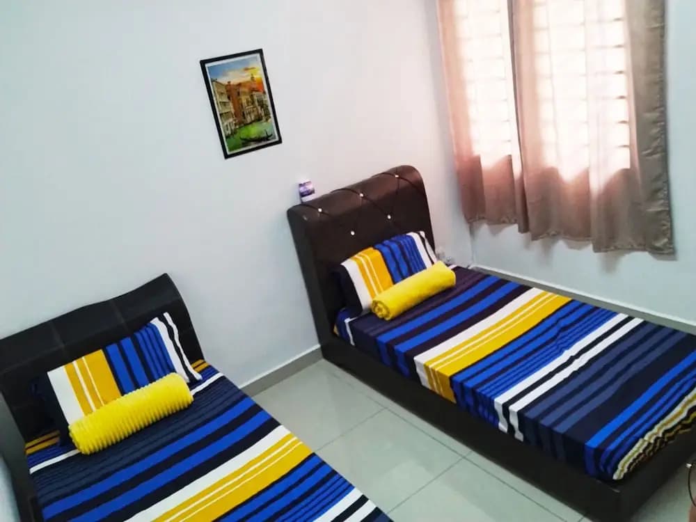 10beds guest house Port Dickson - photo 6