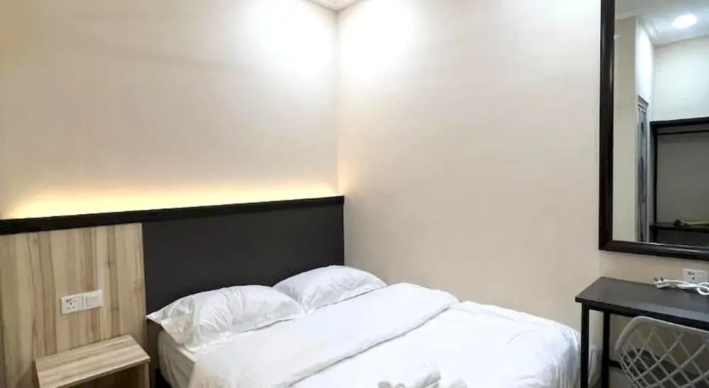 Townhouse OAK Dey Hotel - photo 13