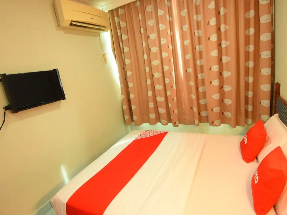Highway Inn by OYO Rooms - photo 4