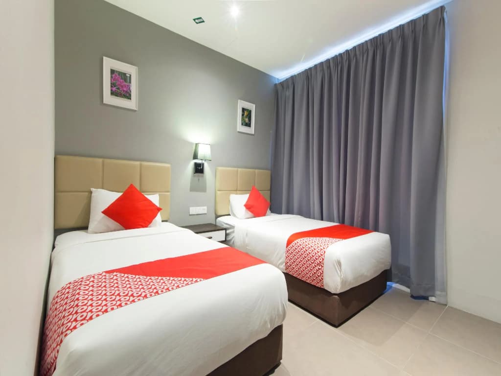 Yootel Boutique Hotel - photo 3