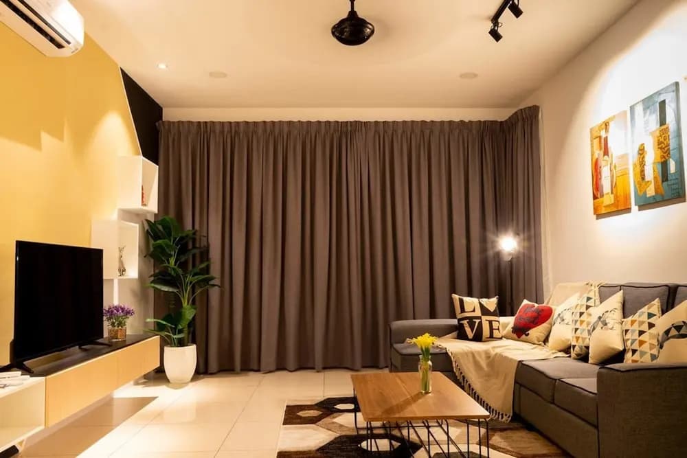 Southwest Designer's Suite by D Imperio Homestay - photo 11