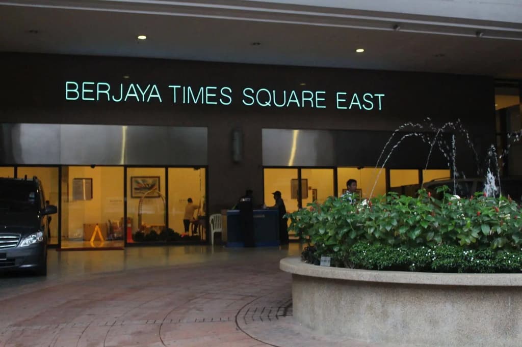 Royal Service Suites at Times Square - photo 1