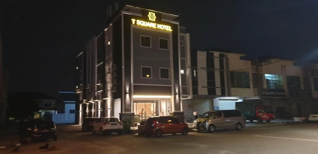 T Square Hotel - photo 10