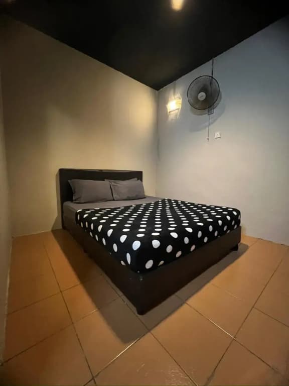 Ghazrins Garuda Hotel - photo 26