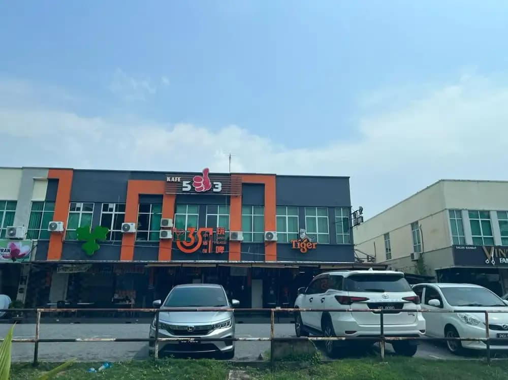 OYO 90866 Rakyat Inn - photo 1