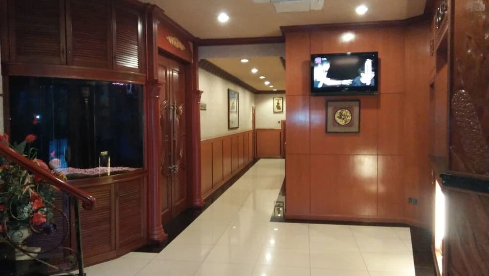 TC Inn Capital Hotel - photo 2