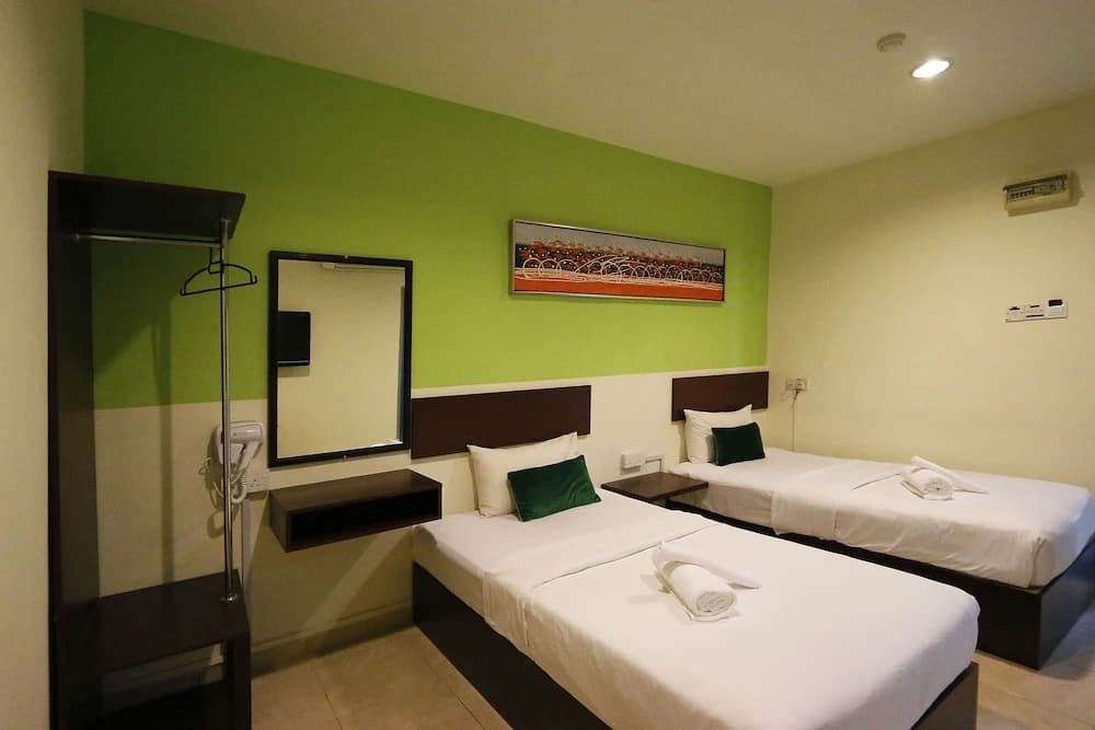 Golden Roof Hotel Falim Ipoh - photo 6