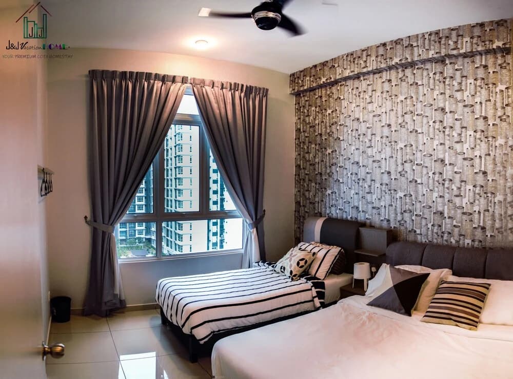 J&J Vacation Home @ Parkland Residences - photo 6