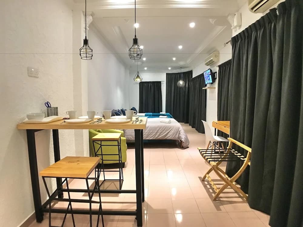iBook9 Deluxe Family Suite by iBook Homestay - photo 2