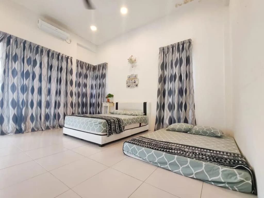 Sitiawan Paradise LOVELY home team building 15PAX short stay - photo 1