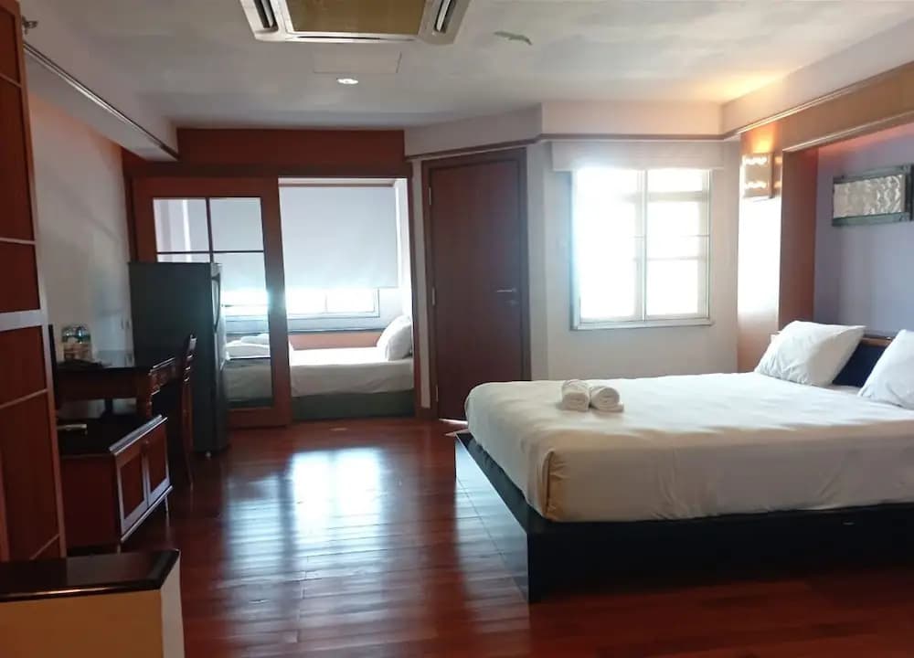 Alpine LXPD Premium Tower Room - photo 2