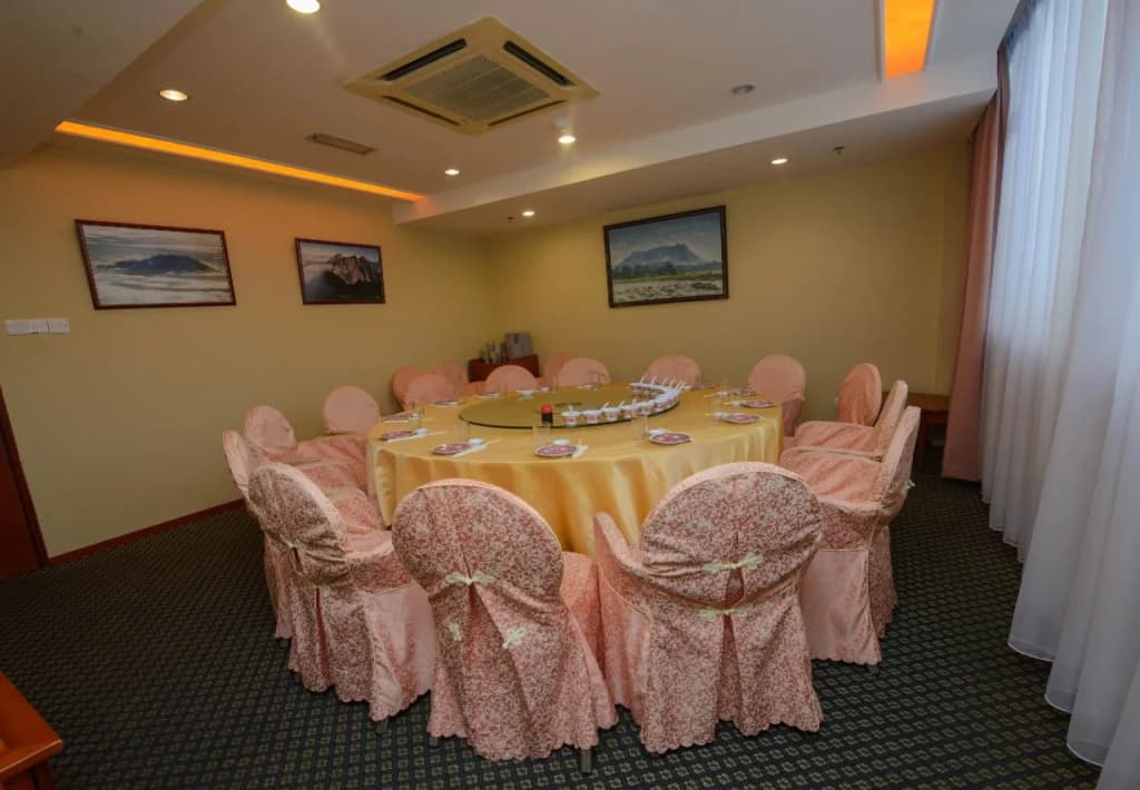 OYO 597 Winner Hotel - photo 21