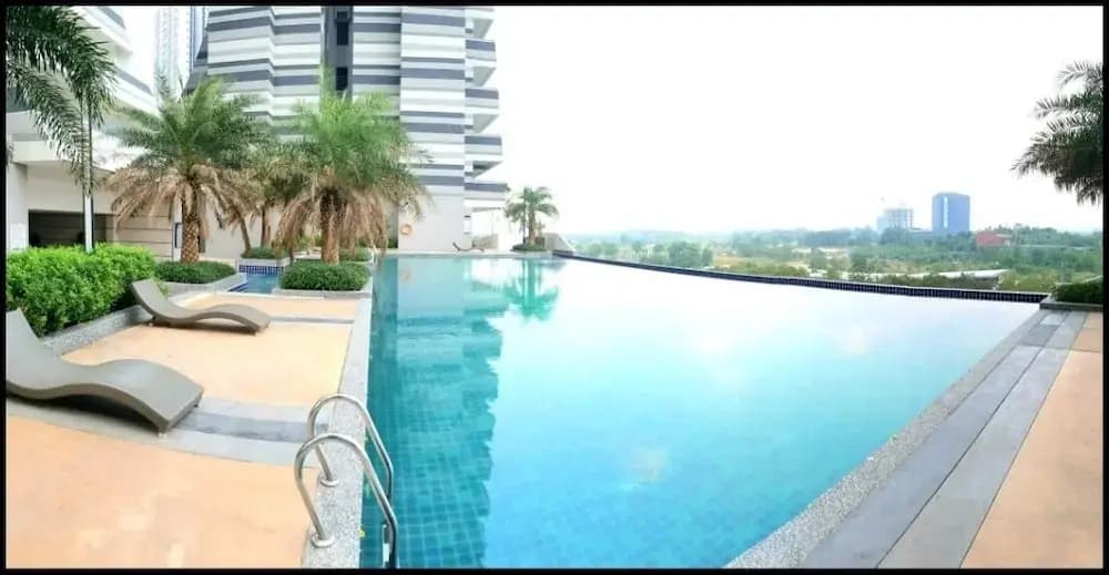 Homestay Meridin - photo 10