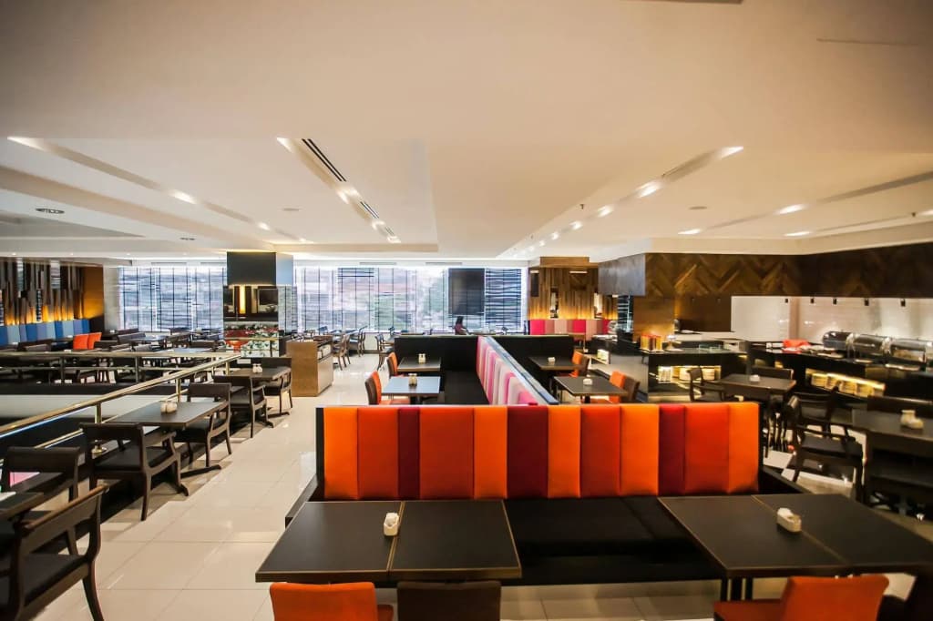 Crystal Crown Hotel - photo 21