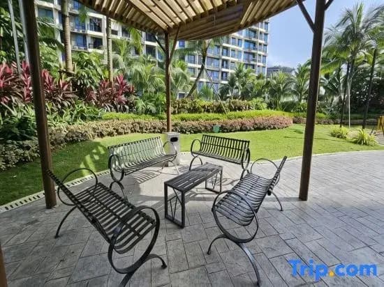 Central Park City Escape 2BR 4Pax w Balcony - photo 2