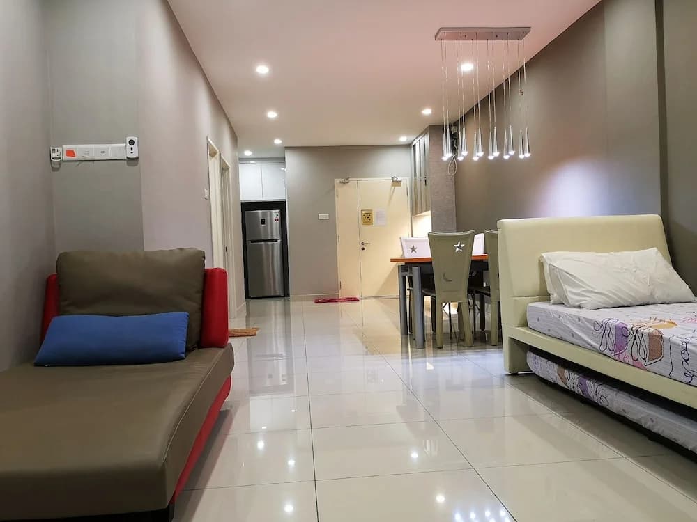 Mansion One 2 Bedroom Apartment - photo 3
