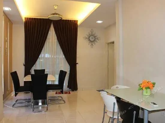 Bukit Indah Guesthouse - photo 13