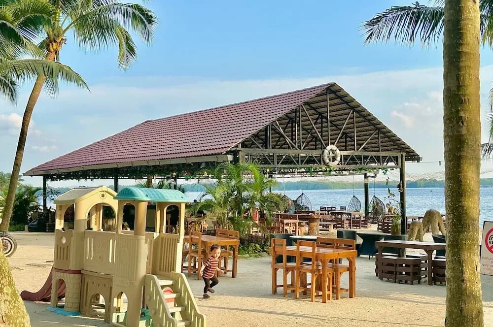 Country Garden Danga Bay Sea View Homestay by Stayrene - photo 28