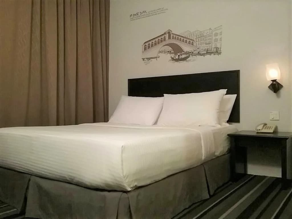 Hotel Sri Sutra - Pusat Perdagangan Seri Kembangan - photo 2