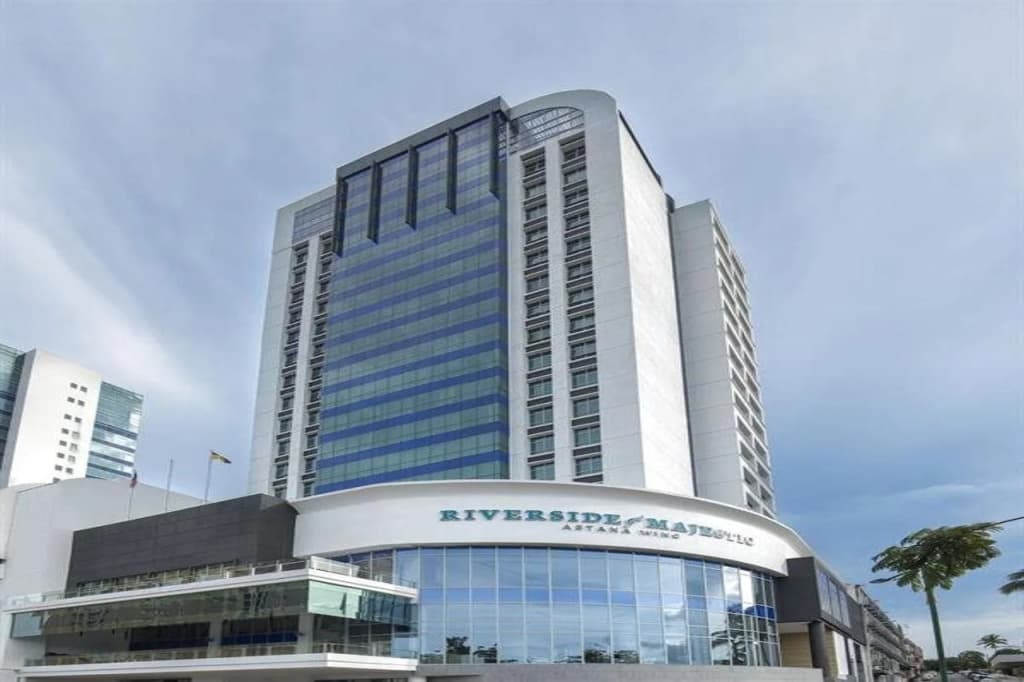 Astana Wing - Riverside Majestic Hotel - photo 1